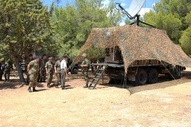 ΤΑΜΣ ''ΦΡΥΚΤΩΡΙΑ'' στη Σχολή Διαβιβάσεων - Φωτογραφία 2