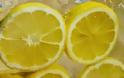 Το ήξερες; Γιατί ΠΡΕΠΕΙ να μπαίνουν τα λεμόνια στην κατάψυξη;
