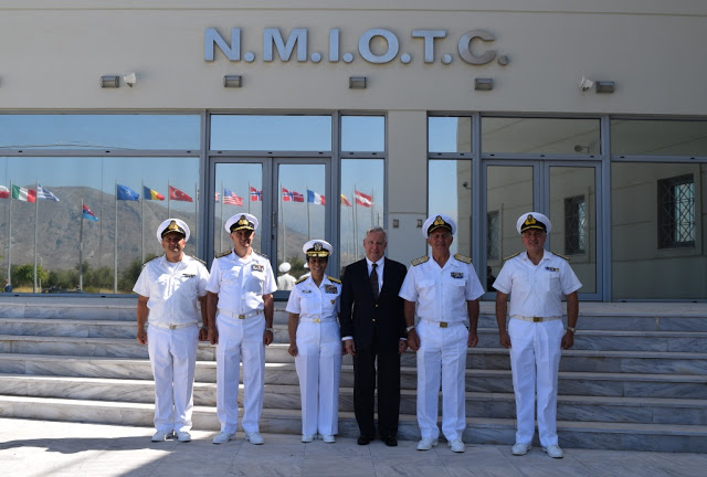 Επίσκεψη της Διοικητού της Διακλαδικής Διοίκησης Συμμαχικών Δυνάμεων Νεαπόλεως και των Ναυτικών Δυνάμεων Ευρώπης και Αφρικής των ΗΠΑ στην Ελλάδα - Φωτογραφία 2