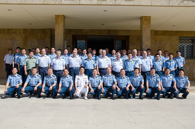 Επίσκεψη αντιπροσωπείας Ανώτατων Αξιωματικών της Λαϊκής Δημοκρατίας της Κίνας στο ΓΕΑ - Φωτογραφία 18