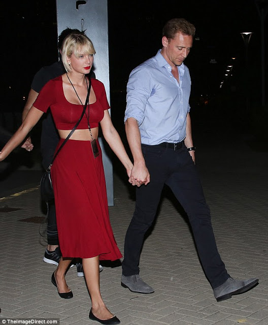 Που πήγαν χεράκι - χεράκι η Taylor Swift με τον Tom Hiddleston; [photos] - Φωτογραφία 2