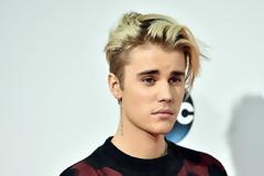 Τι συμβαίνει με τον Justin Bieber; Η κλίση στο Θεό και το περίεργο μήνυμα [photos]
