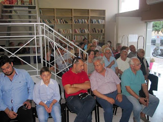 Με επιτυχία η εκδήλωση για τους 62 Εθνομάρτυρες στη Δημοτική Βιβλιοθήκη Μαλεβιζίου - Φωτογραφία 1