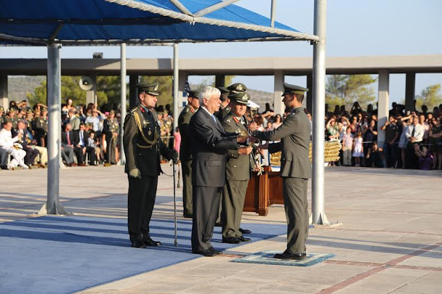 Η πολιτική και στρατιωτική ηγεσία του ΥΠΕΘΑ στην τελετή ορκωμοσίας νέων Ανθυπολοχαγών‏‎ - Φωτογραφία 4