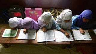 Υπ. Παιδείας: Δυνατότητα μετάταξης Θεολόγων εκπαιδευτικών σε μουσουλμανικά Ιεροσπουδαστήρια - Φωτογραφία 1