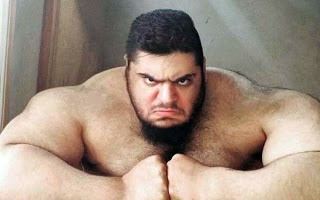 Θα πάθετε πλάκα! Είναι ο Hulk από το Ιράν και είναι μόλις 24 ετών... [photos] - Φωτογραφία 1