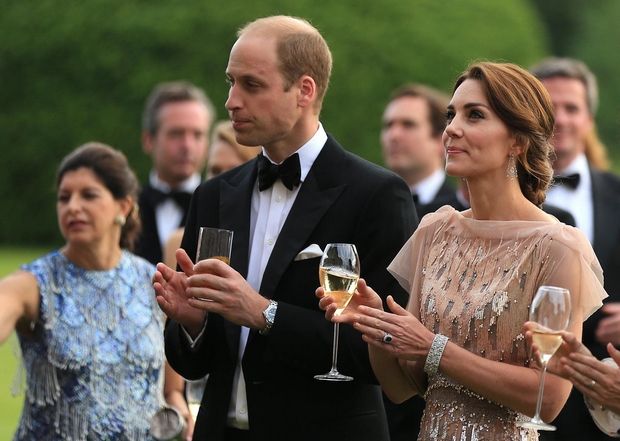 Τι σου θυμίζει αυτό το φόρεμα της Kate Middleton; - Φωτογραφία 6