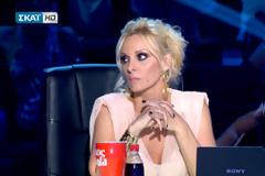 X Factor: Οργισμένο βλέμμα της Πέγκυς Ζήνα στον Θοδωρή Μαραντίνη την ώρα της ψηφοφορίας