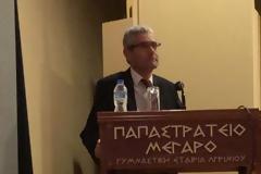 Ενθουσίασε το κοινό η ομιλία του Άγγελου Τσιγκρή στο Αγρίνιο