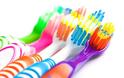 Μια μέση οδοντόβουρτσα μπορεί να περιέχει 10 εκατομμύρια βακτήρια!