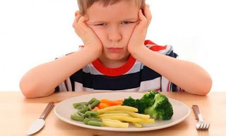Ένας έξυπνος τρόπος για να πείσετε τα παιδιά να φάνε φαγητά που δεν θέλουν [video] - Φωτογραφία 1