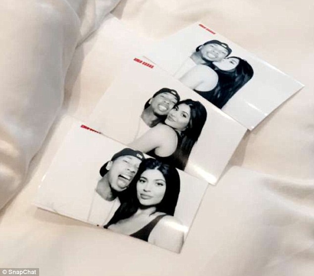 Η φωτογραφία που ΕΠΙΒΕΒΑΙΩΝΕΙ την επανασύνδεση Kylie Jenner - Tyga [photos] - Φωτογραφία 3