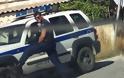 Εξηγήσεις θα δώσει τώρα ο νεαρός αστυνομικός στην Κρήτη για τις πόζες του [photo] - Φωτογραφία 1