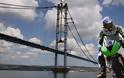 Kawasaki H2R εγκαινιάζει γέφυρα με 400 km/h! [video]
