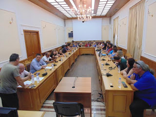 Συνάντηση Προέδρου Περιφερειακού Συμβουλίου Κρήτης με τους εκπροσώπους των εργαζομένων ΚΔΑΠ-ΚΔΑΠΜΕΑ για τα προβλήματα υποχρηματοδότησης που αντιμετωπίζει ο θεσμός - Φωτογραφία 1