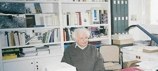 Aπεβίωσε σε ηλικία 93 ετών o Ιβ Μπονφουά που είχε μεταφράσει Σεφέρη - Φωτογραφία 1