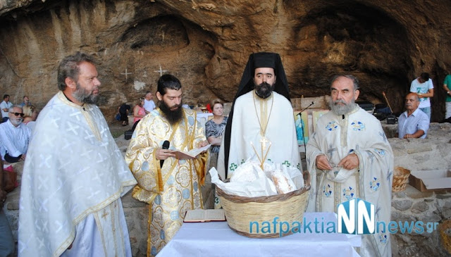 Προσκύνημα στο σπήλαιο του Άη Νικόλα στη Βαράσοβα [video] - Φωτογραφία 3