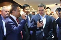 Στο αρχηγείο της Huawei ο Τσίπρας - Για πρώτη φορά η Ελλάδα επενδύει στον κλάδο της Πληροφορικής και της Τεχνολογίας [photos]