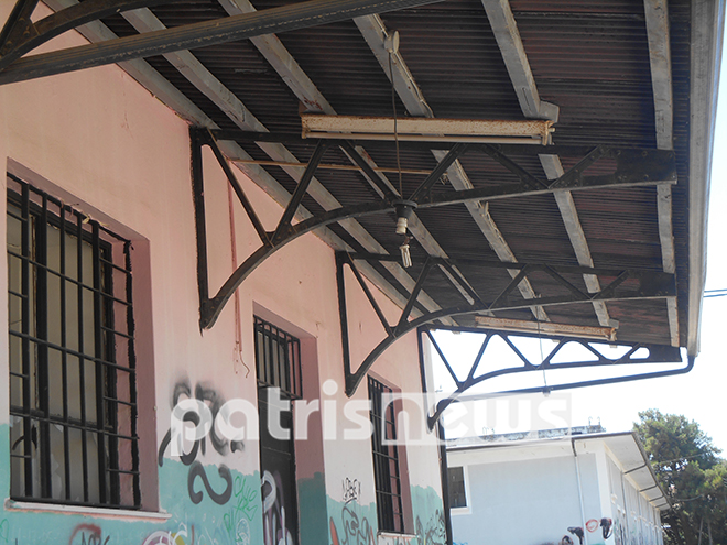 Σε γκέτο περιθωριακών έχει μετατραπεί ο σταθμός ΟΣΕ στην Αμαλιάδα - Φωτογραφία 4