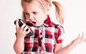 Παιδί και εθισμός στο κινητό τηλέφωνο: Τι μπορεί να κάνει ο γονέας