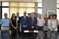 «Όχημα» ευρύτερων συμπράξεων το σύμφωνο συνεργασίας με το Επιμελητήριο Λάρισας