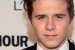 Θα πάθετε πλάκα! Δείτε τι αμάξι οδηγάει ο Brooklyn Beckham τώρα που πήρε το δίπλωμα! [photos]