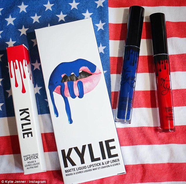 ΠΑΤΩΣΕ η Kylie Jenner - Ποια είναι τα άσχημα νέα για την επιχείρηση της; [photo] - Φωτογραφία 2