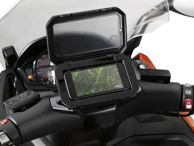 Βάση Smartphone της BMW Motorrad διαθέσιμη για μοτοσικλέτες και scooters μέσω του δικτύου Επίσημων Εμπόρων BMW Motorrad - Φωτογραφία 1