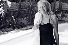 Gillean McLeod: Το 60χρονο μοντέλο που κάνει τη διαφορά! [photos]