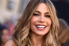 Η Sofia Vergara κυκλοφορεί έξω χωρίς μακιγιάζ! [photos]