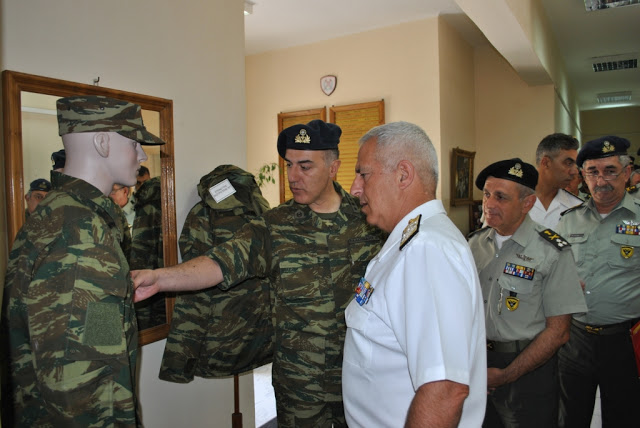 Επίσκεψη Αρχηγού ΓΕΕΘΑ στο 700 Στρατιωτικό Εργοστάσιο και στο Χημείο Στρατού - Φωτογραφία 3