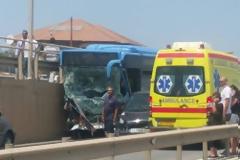 Τραγωδία στην Κύπρο: Ακυβέρνητο λεωφορείο, μπήκε στο αντίθεστο ρεύμα και... [photos]