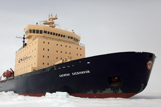 Ρωσία: Το πλοίο Kapitan Khlebnikov ταξιδεύει πάλι με τουρίστες [video] - Φωτογραφία 1