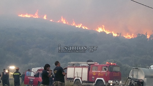 Σάμος: Ανεξέλεγκτα τα μέτωπα της φωτιάς! [photos+video] - Φωτογραφία 5