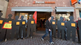 Στο εδώλιο στελέχη της France Telecom για την αυτοκτονία 35 εργαζομένων - Φωτογραφία 1