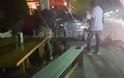 Καμένα Βούρλα: Αυτοκίνητο μπούκαρε σε μαγαζί τα ξημερώματα - Φωτογραφία 2