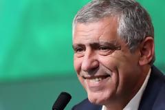 ΥΠΟΚΛΙΣΗ ΜΑΝΙΑΤΗ ΚΑΙ ΚΑΠΙΝΟ ΣΤΟΝ... ΣΑΝΤΟΣ! (PHOTOS)