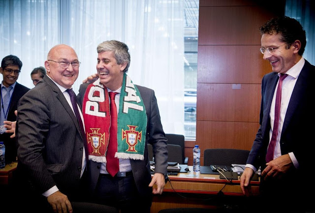 Το αστειάκι του Τσακαλώτου στον Πορτογάλο Υπουργό Οικονομικών για το Euro - Φωτογραφία 2