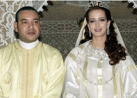 VIP αφίξεις στην… Κρήτη – Έφτασε η πριγκίπισσα του Μαρόκου με την κόρη της - Φωτογραφία 2
