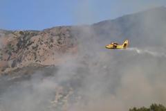 Πυρκαγιά τη νύχτα στο κέντρο της Λαμίας!