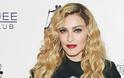 Γιατί η Madonna σταμάτησε να φοράει γάντια; ΔΕΝ ΘΑ ΤΟ ΠΙΣΤΕΥΕΤΕ! [photos] - Φωτογραφία 1