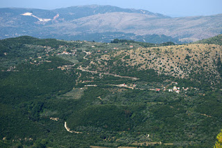 Γολά και Ραβοστίβα, δύο πανέμορφα χωριά της Θεσπρωτίας, με πολλούς ξενιτεμένους - Φωτογραφία 1