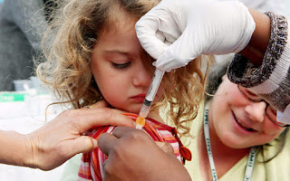 Οι Γιατροί Χωρίς Σύνορα έκαναν έκκληση σε φαρμακευτικές εταιρίες για άμεση μείωση της τιμής των παιδικών εμβολίων! - Φωτογραφία 1