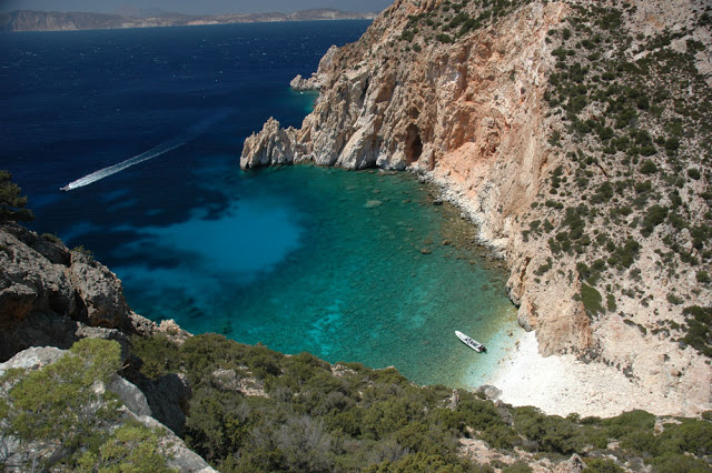 Δείτε το μεγαλύτερο ακατοίκητο νησί του Αιγαίου! [photos] - Φωτογραφία 6