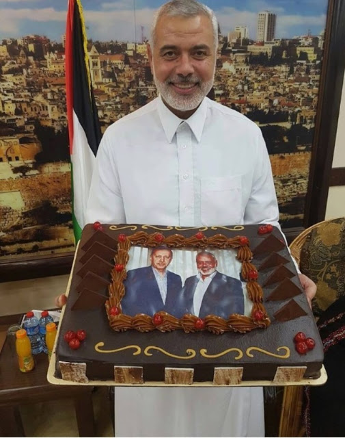Παλαιστίνιος τρομοκράτης έφτιαξε τούρτα για να γιορτάσει τη νίκη Ερντογάν [photo] - Φωτογραφία 2