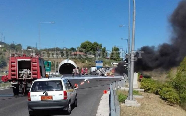 Καρέ καρέ η νταλίκα που πήρε φωτιά στην εθνική οδό! [photos] - Φωτογραφία 4