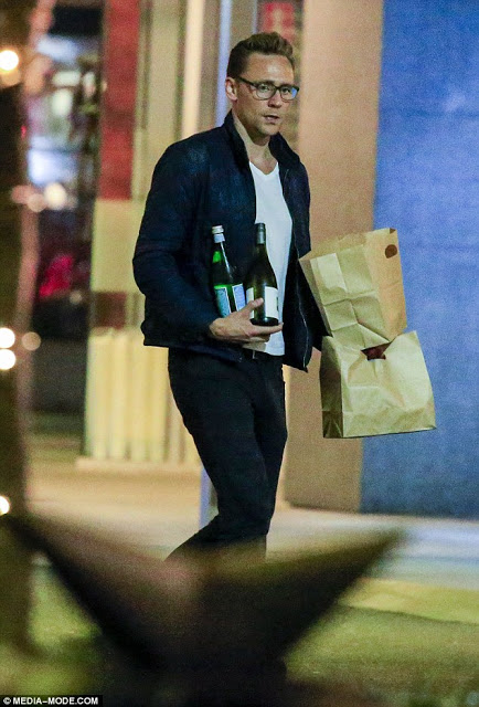 Ο Τom Hiddleston ετοίμασε μια ρομαντική βραδιά για την Taylor Swift [photos] - Φωτογραφία 3