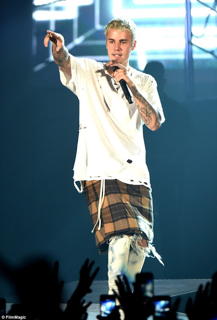 ΞΕΣΠΑΣΕ ο Bieber στους θαυμαστές του: Προφανώς και δεν θέλω αυτή τη μ... [photo] - Φωτογραφία 2