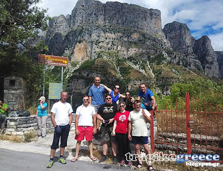 Μια ορειβατική ομάδα από Καστοριά βρέθηκε στο βαθύτερο φαράγγι του κόσμου στην περιοχή Ζαγοροχώριων - Φωτογραφία 1
