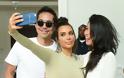 Θα πάθετε πλάκα! Πόσα πήρε η Kim Kardashian για να πάει σε πάρτυ Hamptons και να φωτογραφίζεται με τους καλεσμένους; [photos] - Φωτογραφία 2